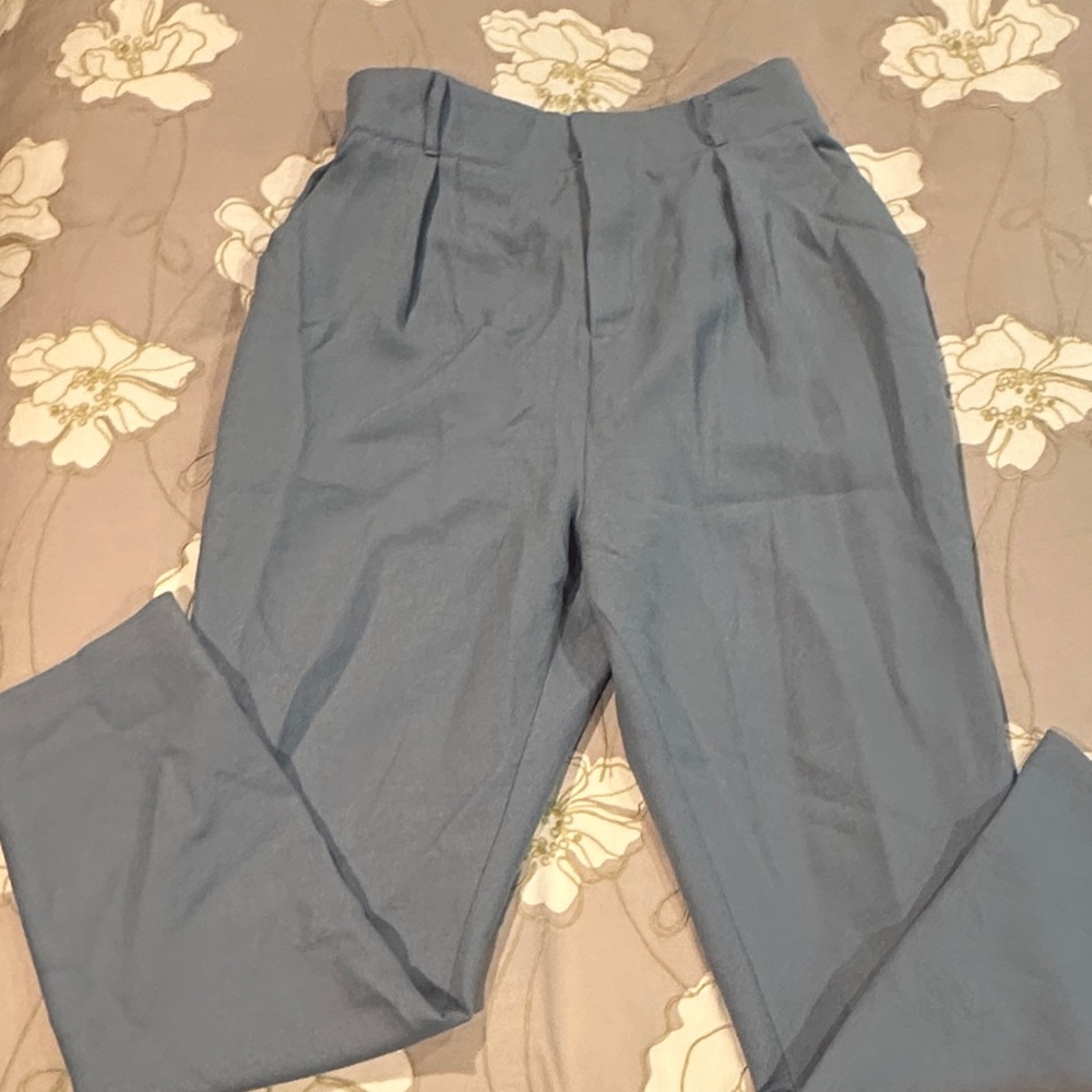 NWT BB Dakota Light Blue Women’s Trousers –Size Small